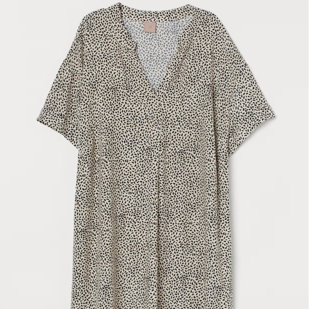 BH&M+ V-Neck Dress Light Beige/Black Patterned Size 10